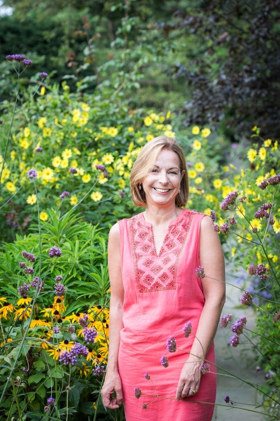 How to Create a Romantic Garden | Jo Thompson
