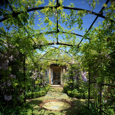Monet Pergola Gloss Black