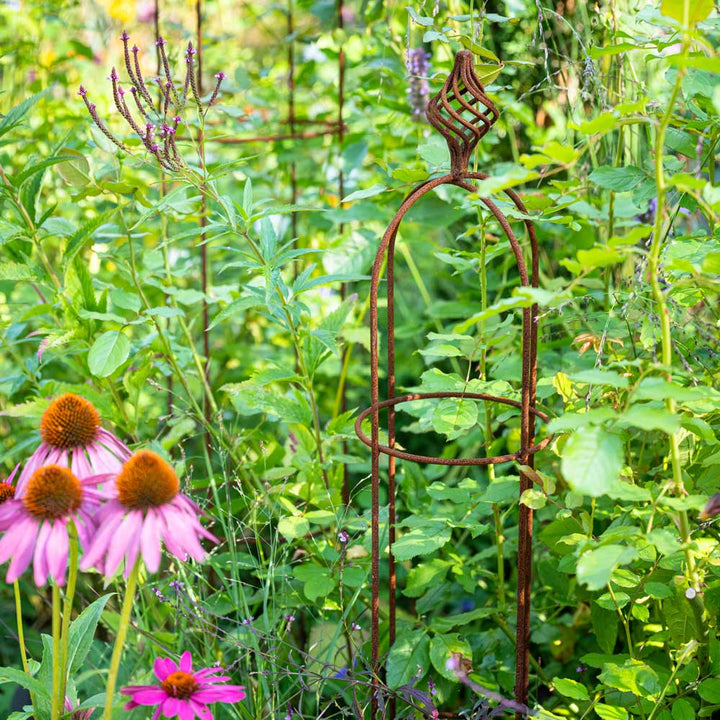 rustic-elegance-obelisk