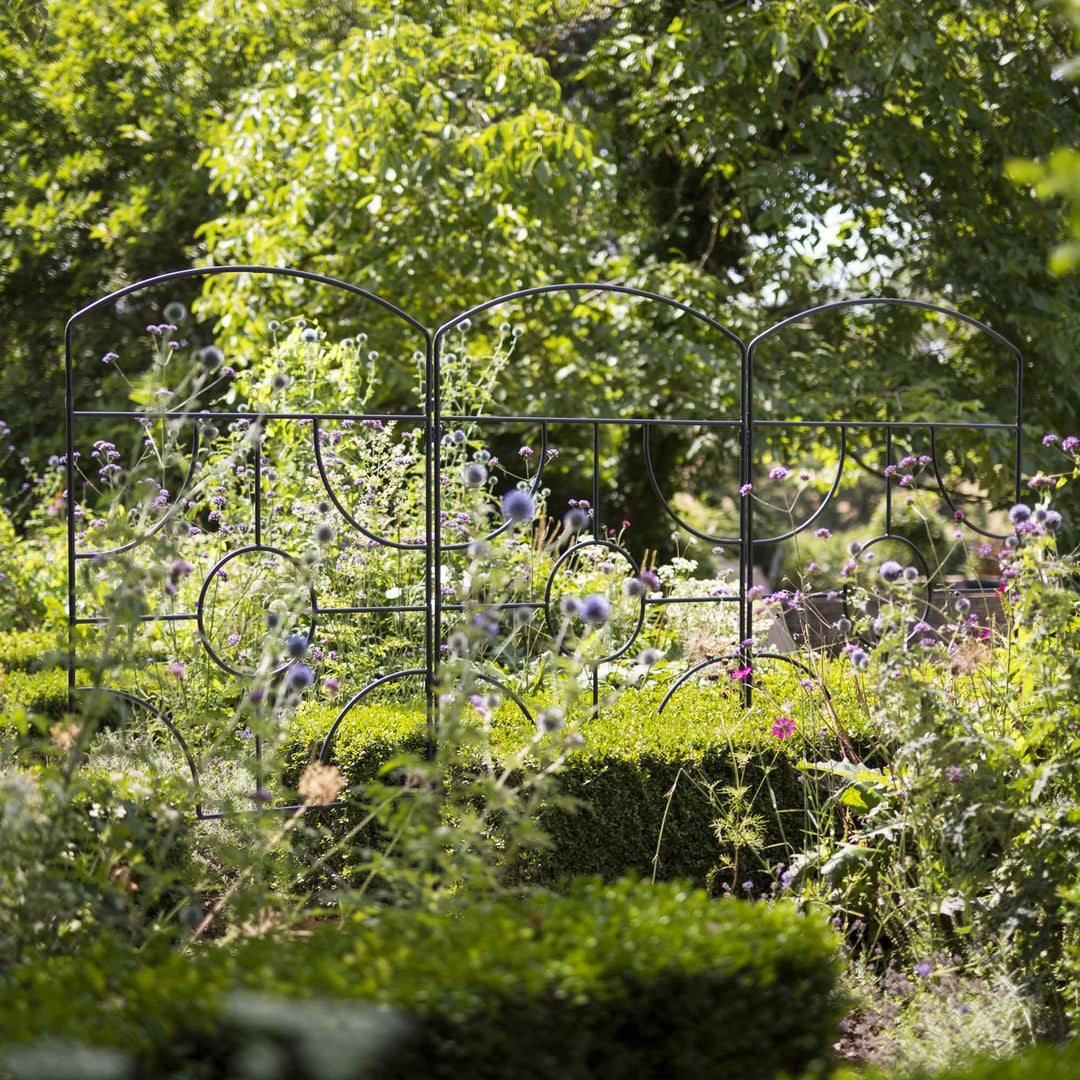 Agriframes georgian monet screens from a distance