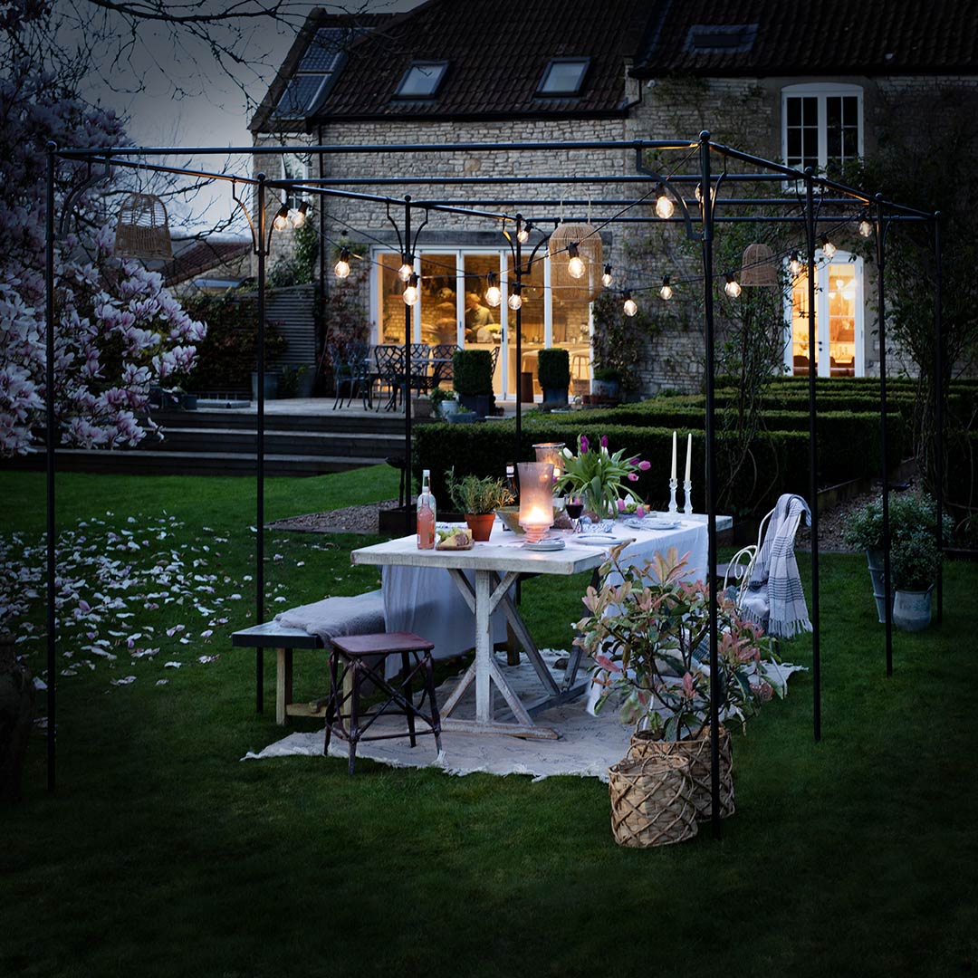 Agriframes Provence Pergola by night