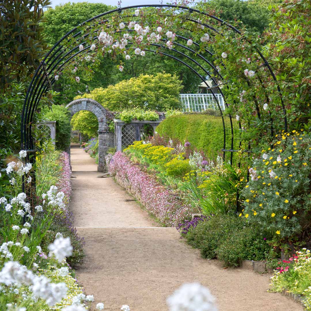 Round Pergola
