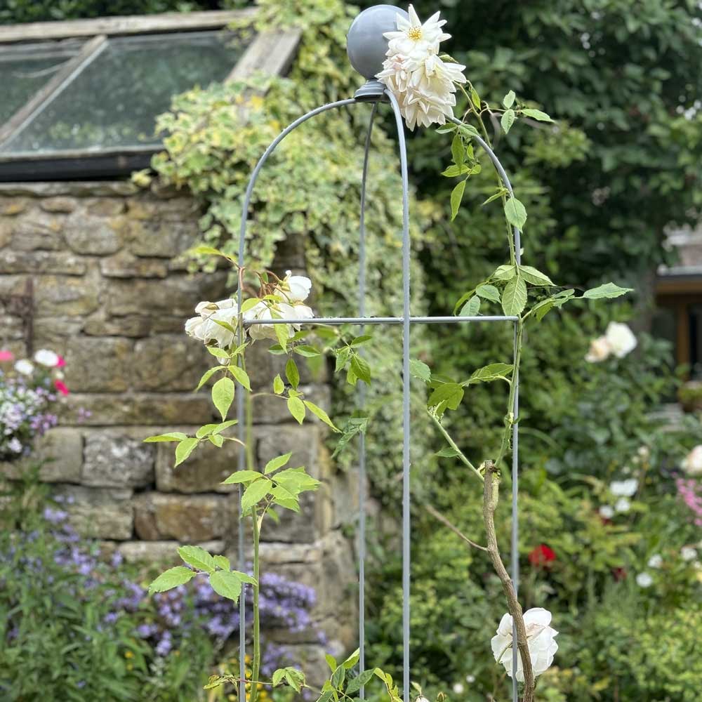 tall-elegance-obelisk