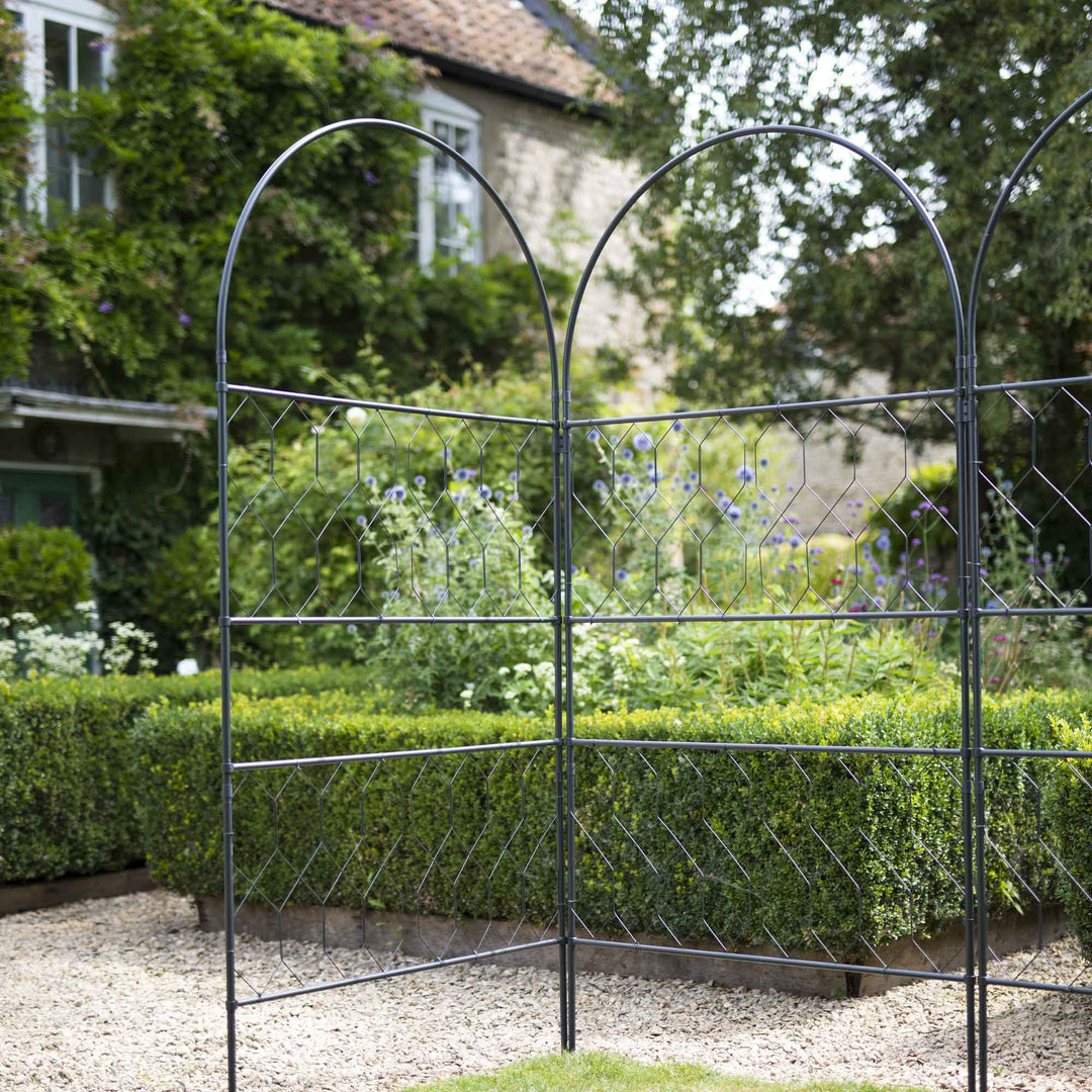 Agriframes Versatility screen corner detail