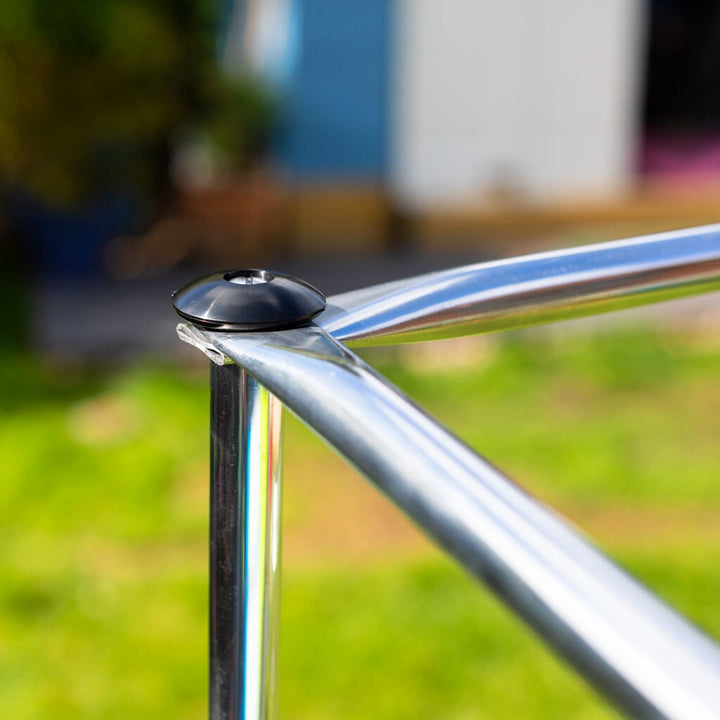 Closeup image of the Knowle Nets aluminium lock tight joint on a corner of a vegetable cage