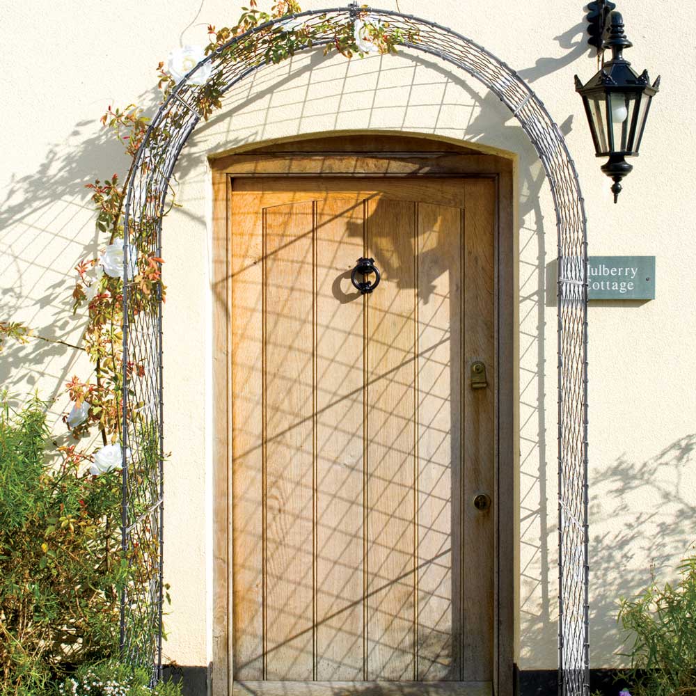 Elegance Arch at the doorway of a front door