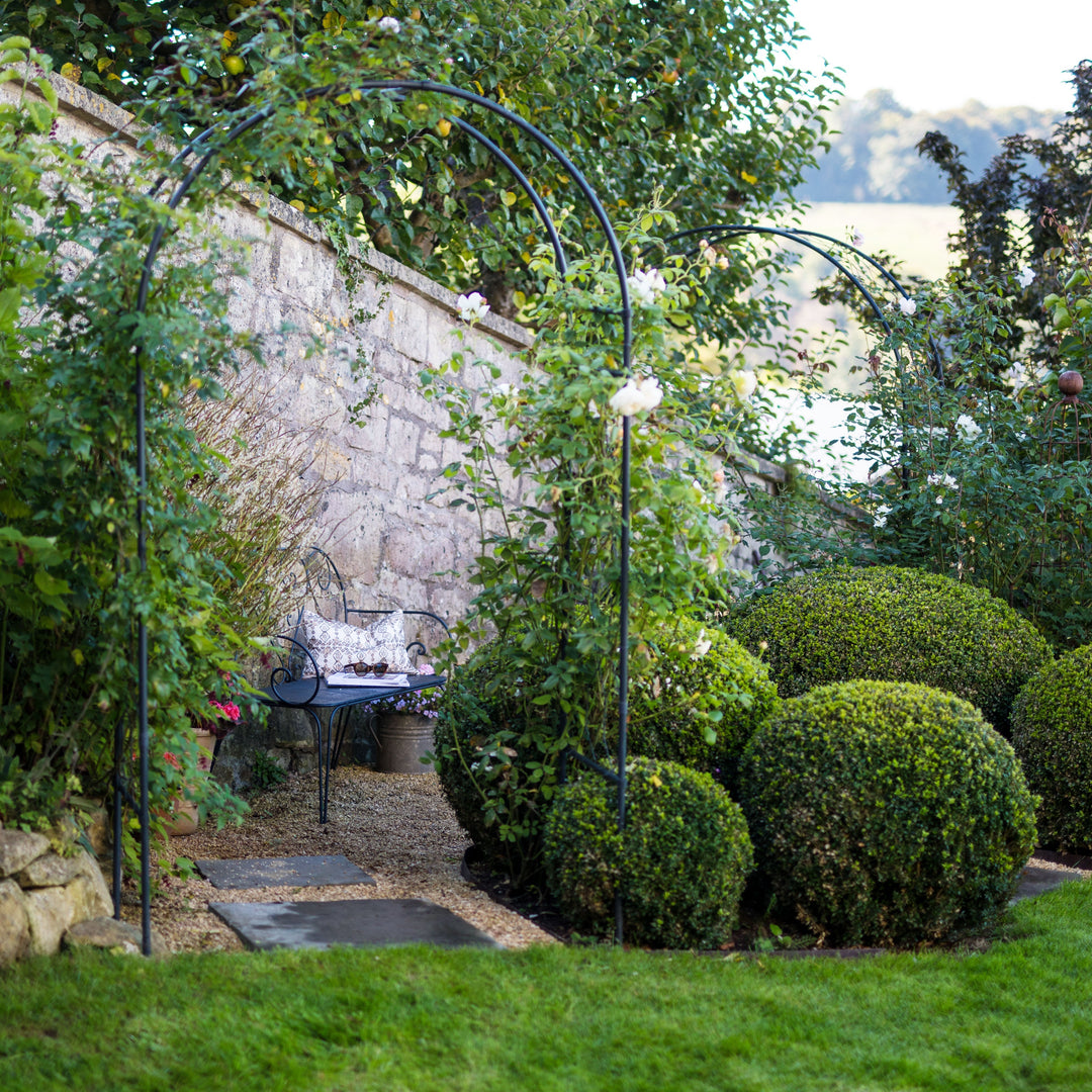 Agriframes Pavillion Vintage Garden Bench with Agriframes Round Garden Arches