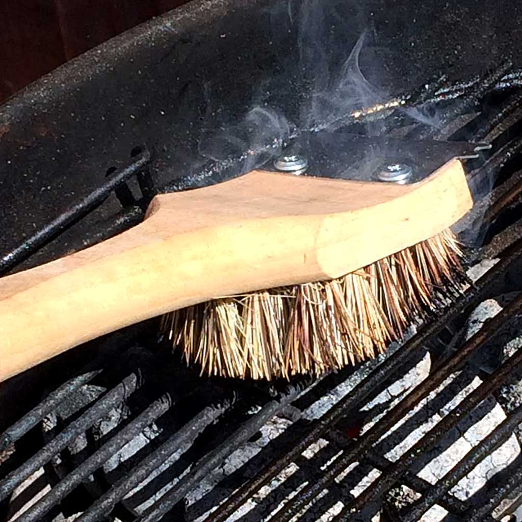 BBQ Grill Brush-in use agriframes