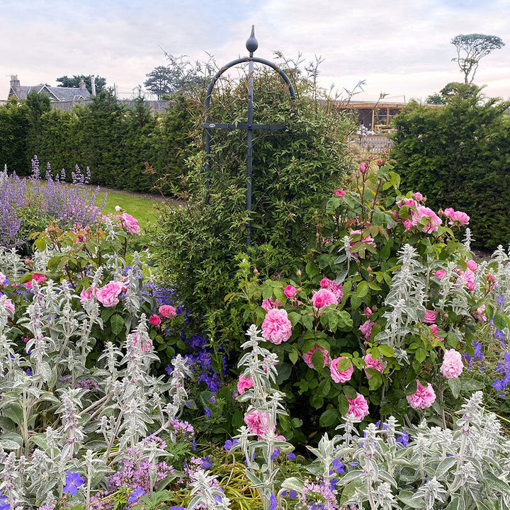 Classic Obelisk in Matt Black