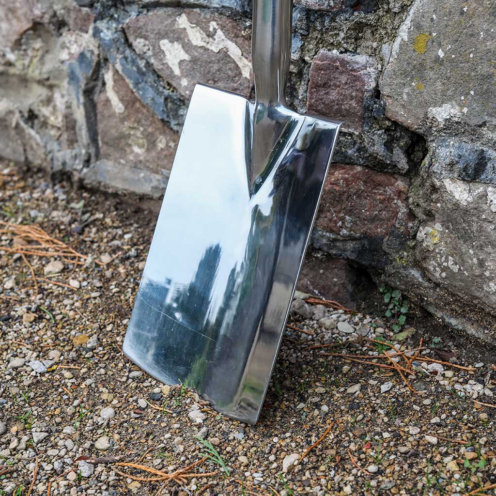 digging spade