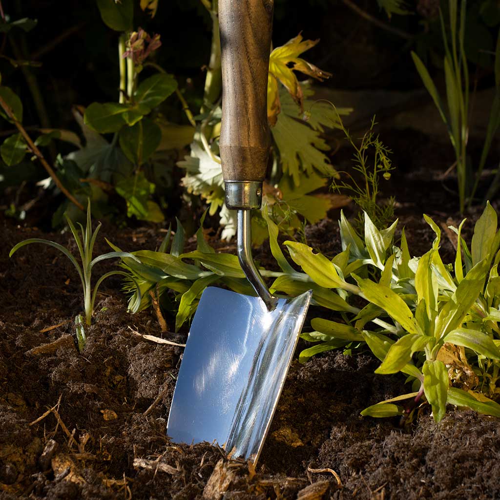 hand trowel