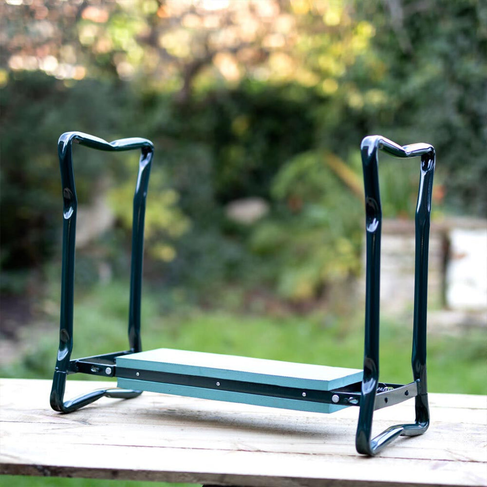 kneeler stool example on the ground 