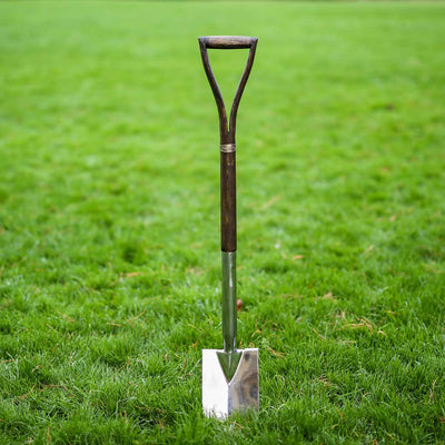 border spade