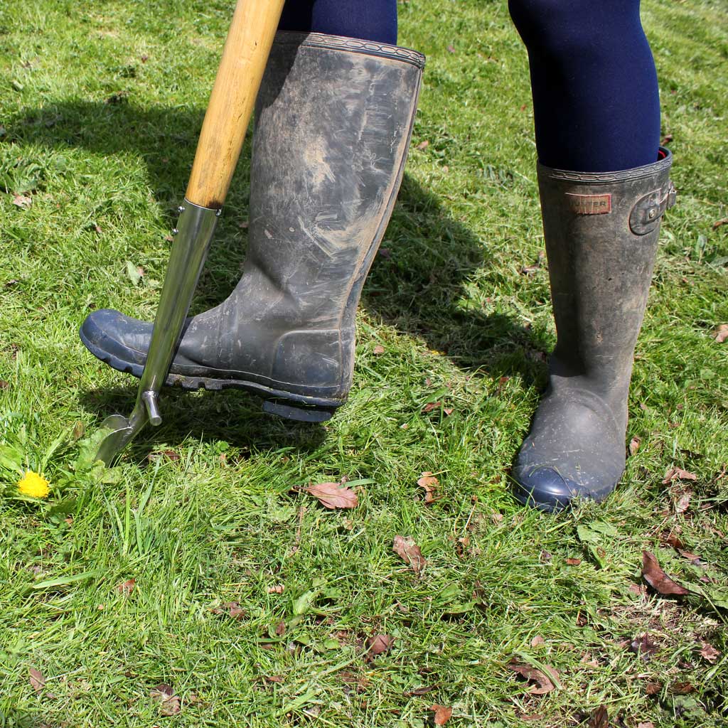 Agriframes Speedweed in use on a lawn